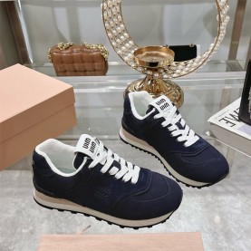 미우미우 MIUMIU 뉴발란스 스니커즈