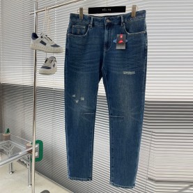 브루넬로쿠치넬리 Brunello Cucinelli