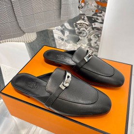 에르메스 HERMES 여성 오즈 뮬 켈리버클 슬리퍼