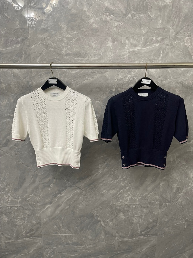 톰브라운 THOMBROWNE 여성니트 반팔