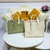 [LOUIS VUITTON-루이비통] 온더고 MM