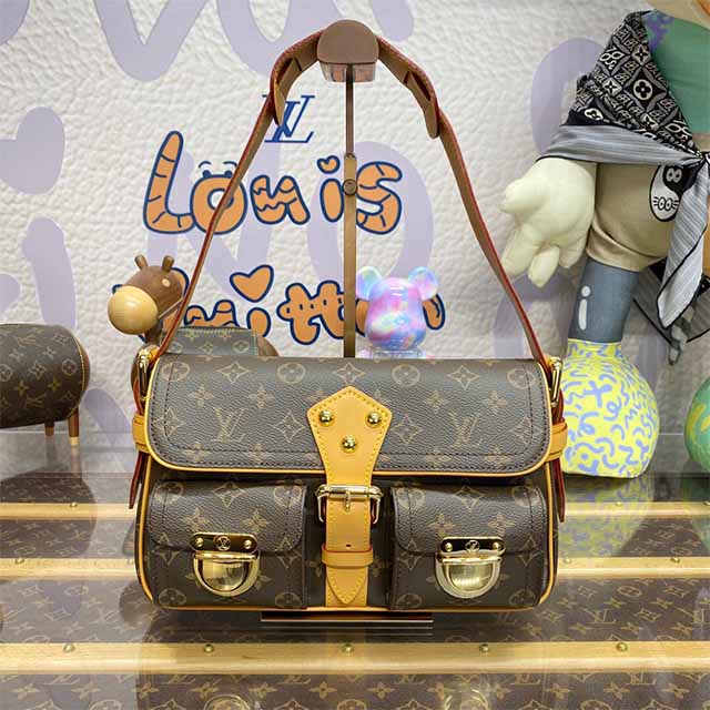 [LOUIS VUITTON-루이비통] 모노그램 허드슨 PM