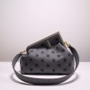 [FENDI-펜디] 퍼스트 숄더백 미듐