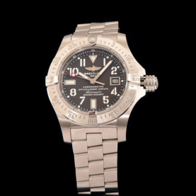 [BREITLING-브라이틀링]AvengerII-어벤져 II 씨울프   45 mm  두께18.3 mm   A1733110