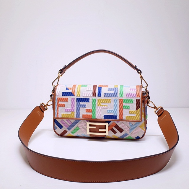 [FENDI-펜디] 바게트백 미듐