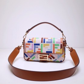 [FENDI-펜디] 바게트백 미듐