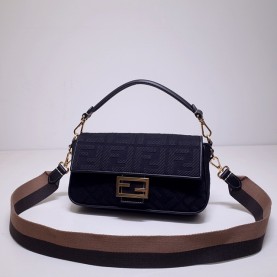 [FENDI-펜디] 바게트백 미듐