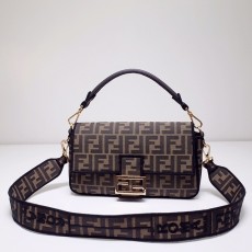 [FENDI-펜디] 바게트백 미듐