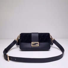 [FENDI-펜디] 바게트백 미듐