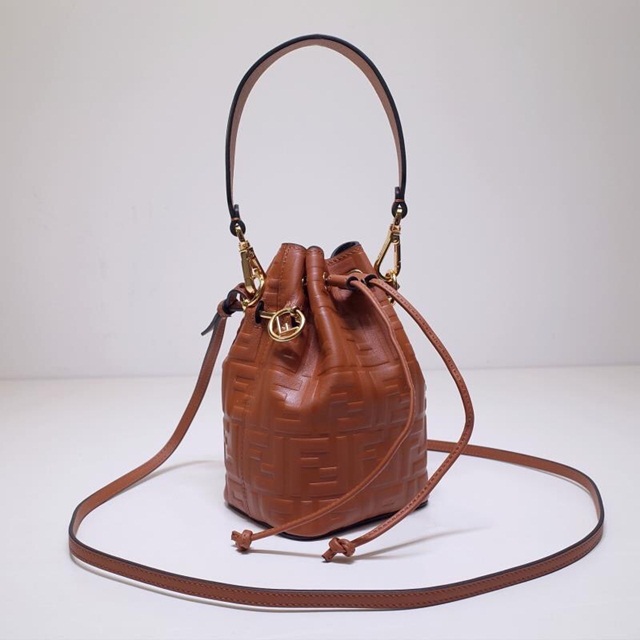 [FENDI-펜디] 몬트레조