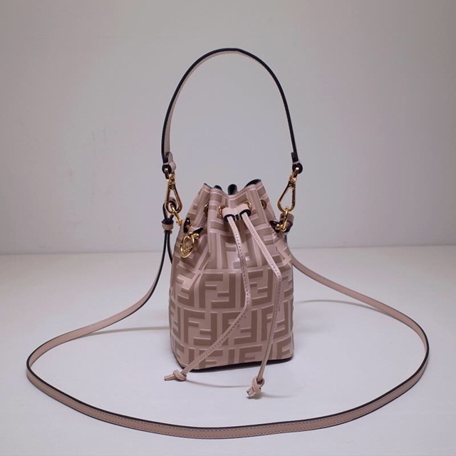 [FENDI-펜디] 몬트레조