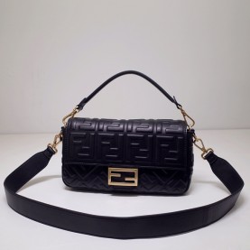 [FENDI-펜디] 바게트백 미듐