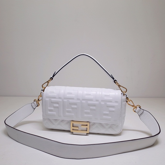 [FENDI-펜디] 바게트백 미듐
