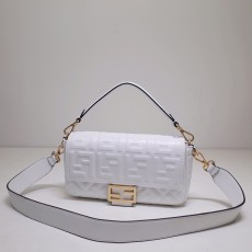 [FENDI-펜디] 바게트백 미듐