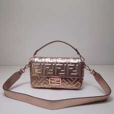 [FENDI-펜디] 바게트백 미듐
