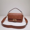 [FENDI-펜디] 바게트백 미듐