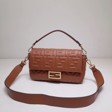 [FENDI-펜디] 바게트백 미듐