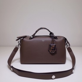 [FENDI-펜디] 바이 더 웨이 미듐