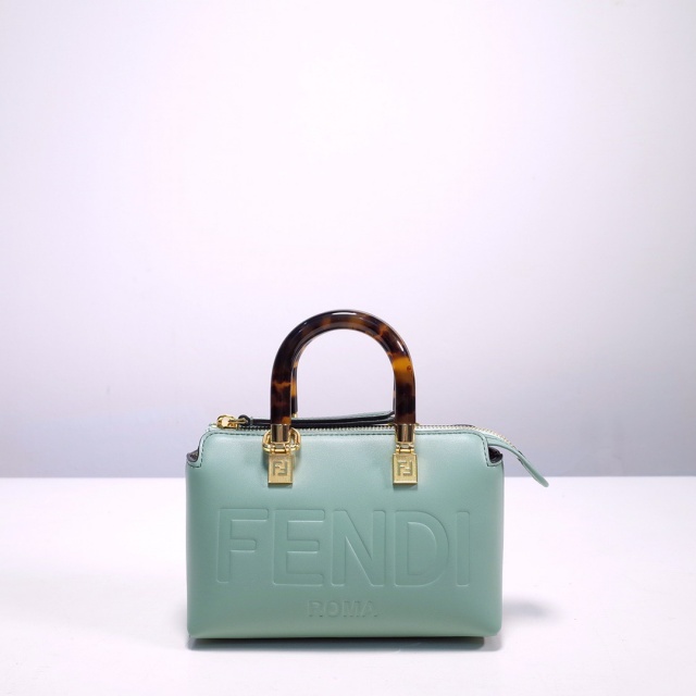 [FENDI-펜디] 바이 더 웨이 미니