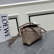 [LOEWE-로에베] 퍼즐백 소프트 그레인 미니