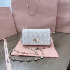 [MIUMIU-미우미우] 크리스탈 나파 미니백