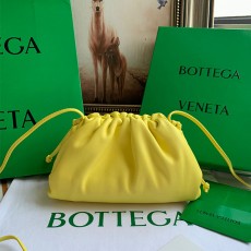 [BOTTEGA-보테가베네타] BV 파우치 미니