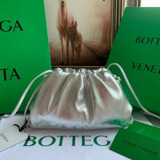 [BOTTEGA-보테가베네타] BV 파우치 미니