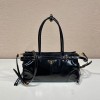 [PRADA-프라다] 미듐 가죽 핸드백