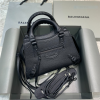 [BALENCIAGA-발렌시아가] 네오 클래식 미니 탑핸들백