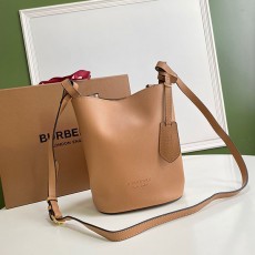 [BURBERRY-버버리] 스몰 버킷 백