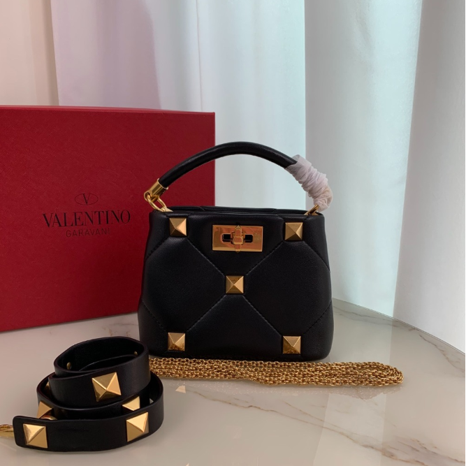 [VALENTINO-발렌티노] 로만스터드 버킷백 미니