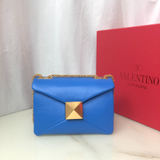 [VALENTINO-발렌티노] One Stud 체인 쉽스킨백