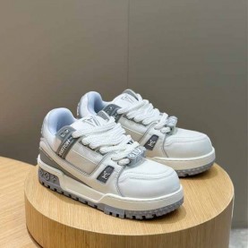 루이비통 LV 남여공용 트레이너 스니커즈