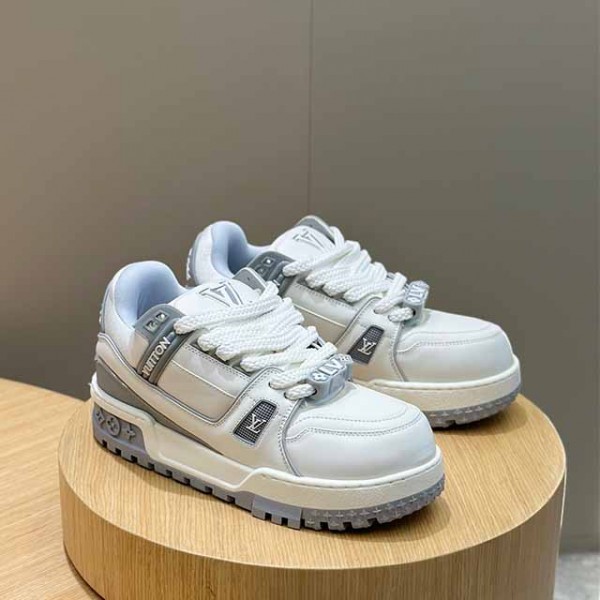 루이비통 LV 남여공용 트레이너 스니커즈