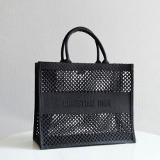 [DIOR-디올] 라지 메쉬 북 토트백