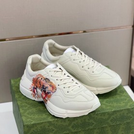 구찌 GUCCI 남여공용 롸이톤 스니커즈