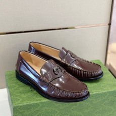 구찌 GUCCI 남성 인터로킹 로퍼