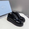 프라다 PRADA 여성 윙팁 클리퍼