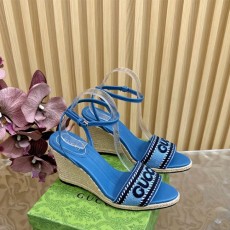 구찌 GUCCI 위지힐 샌들