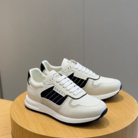 구찌 GUCCI 남성 스니커즈