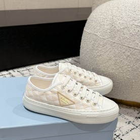 프라다 PRADA 여성 스니커즈