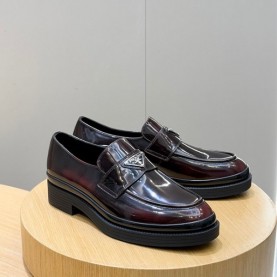 프라다 PRADA 남성 로퍼
