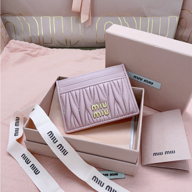 [MIUMIU-미우미우] 마테라쎄 나파 가죽 카드 홀더
