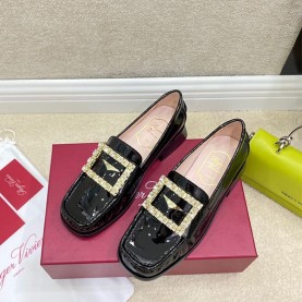 로저비비에 ROGER VIVIER 여성 로퍼