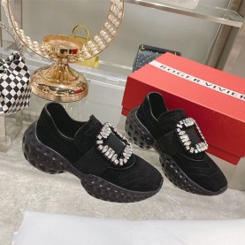 로저비비에 ROGER VIVIER 여성 버클 스니커즈