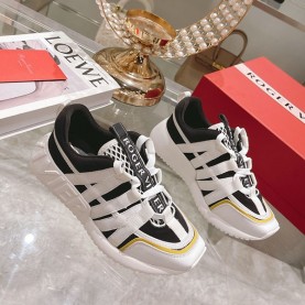 로저비비에 ROGER VIVIER 여성 스니커즈