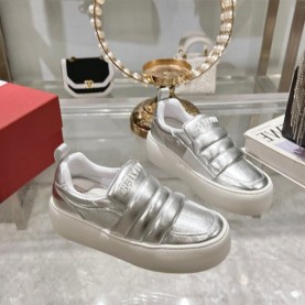 로저비비에 ROGER VIVIER 여성 스니커즈