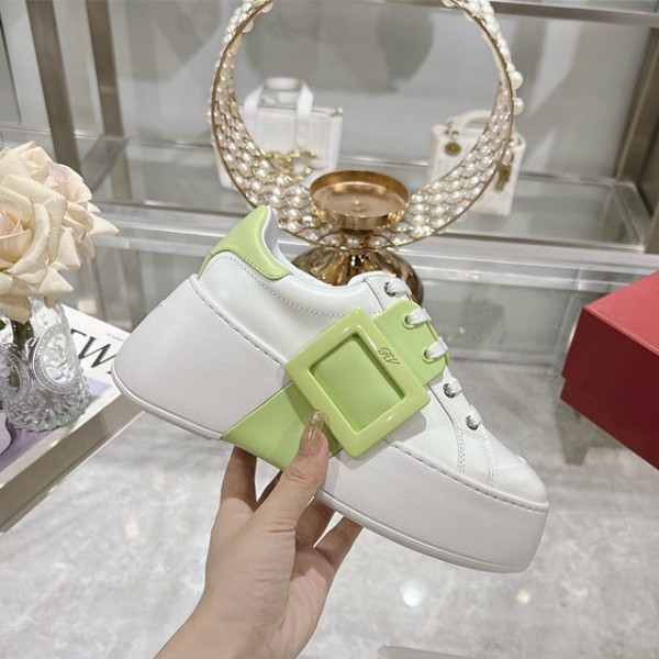 로저비비에 ROGER VIVIER 여성 스니커즈
