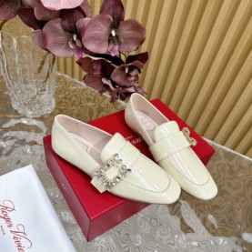 로저비비에 ROGER VIVIER 여성 로퍼