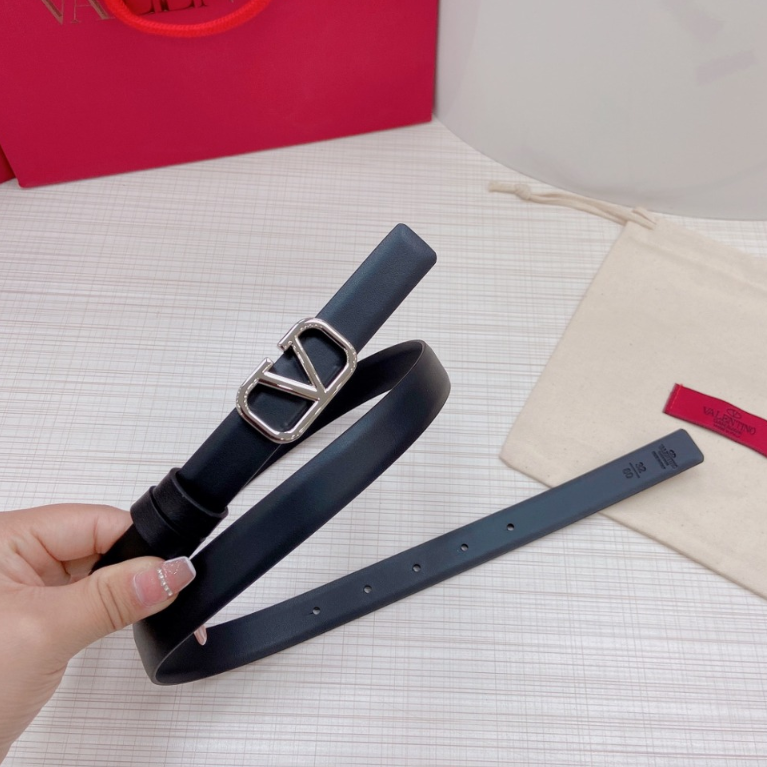 [VALENTINO-발렌티노] 브이로고 시그니처 유광 송아지 가죽 벨트